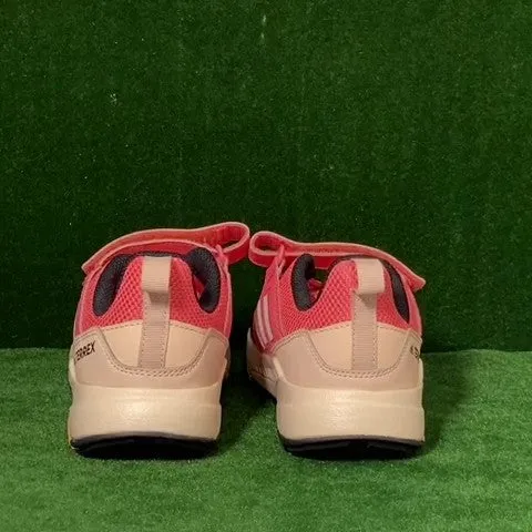 Adidas Terrex Hiking shoes Size: 02