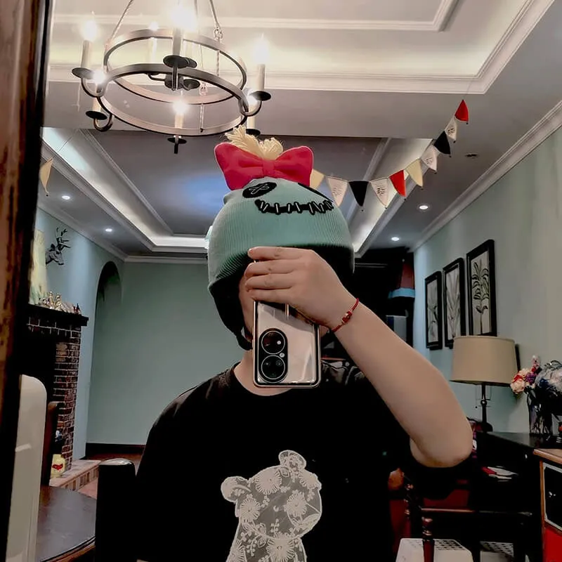 Cartoon Skiing Helmet Cover