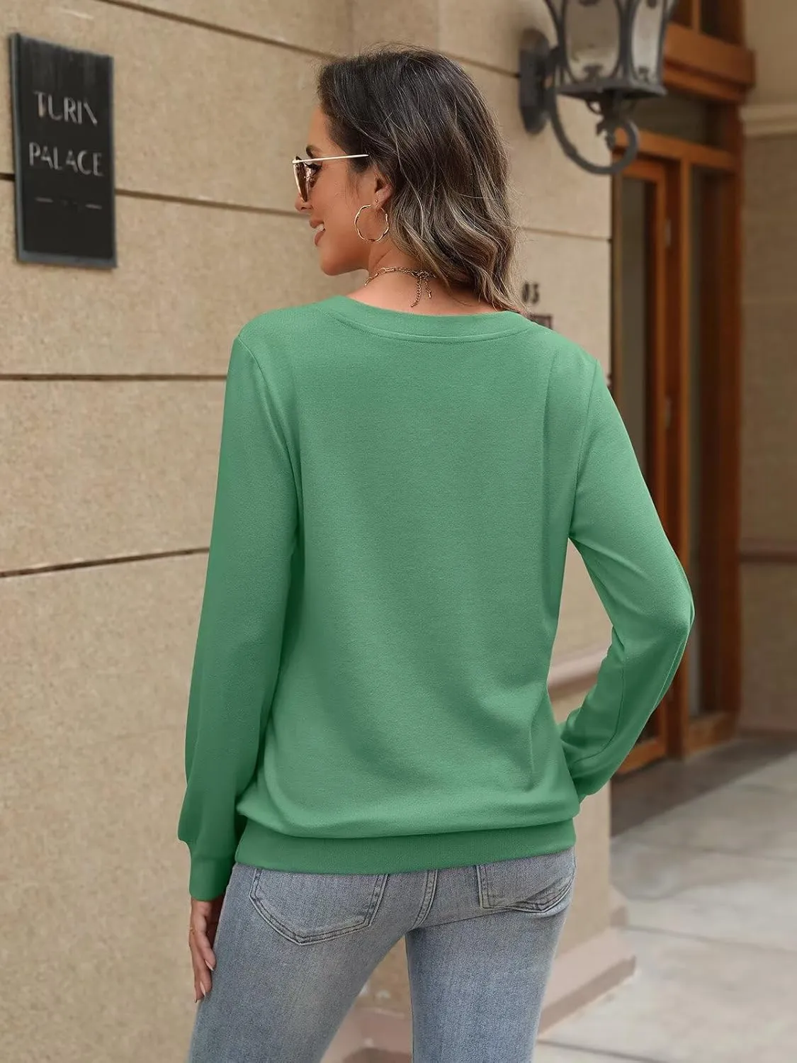 EADINVE Womens V Neck Long Sleeve Sweatshirts Lightweight Pullover Cute Fashion Cute Fall Clothes Tunic Tops 2025
