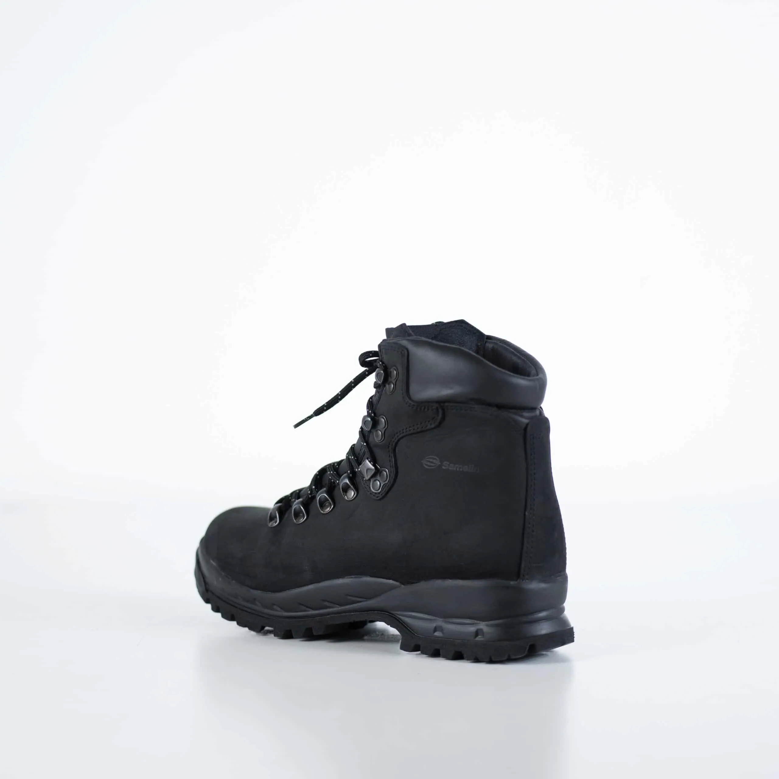 Hiking - 5531 Hiking - Black
