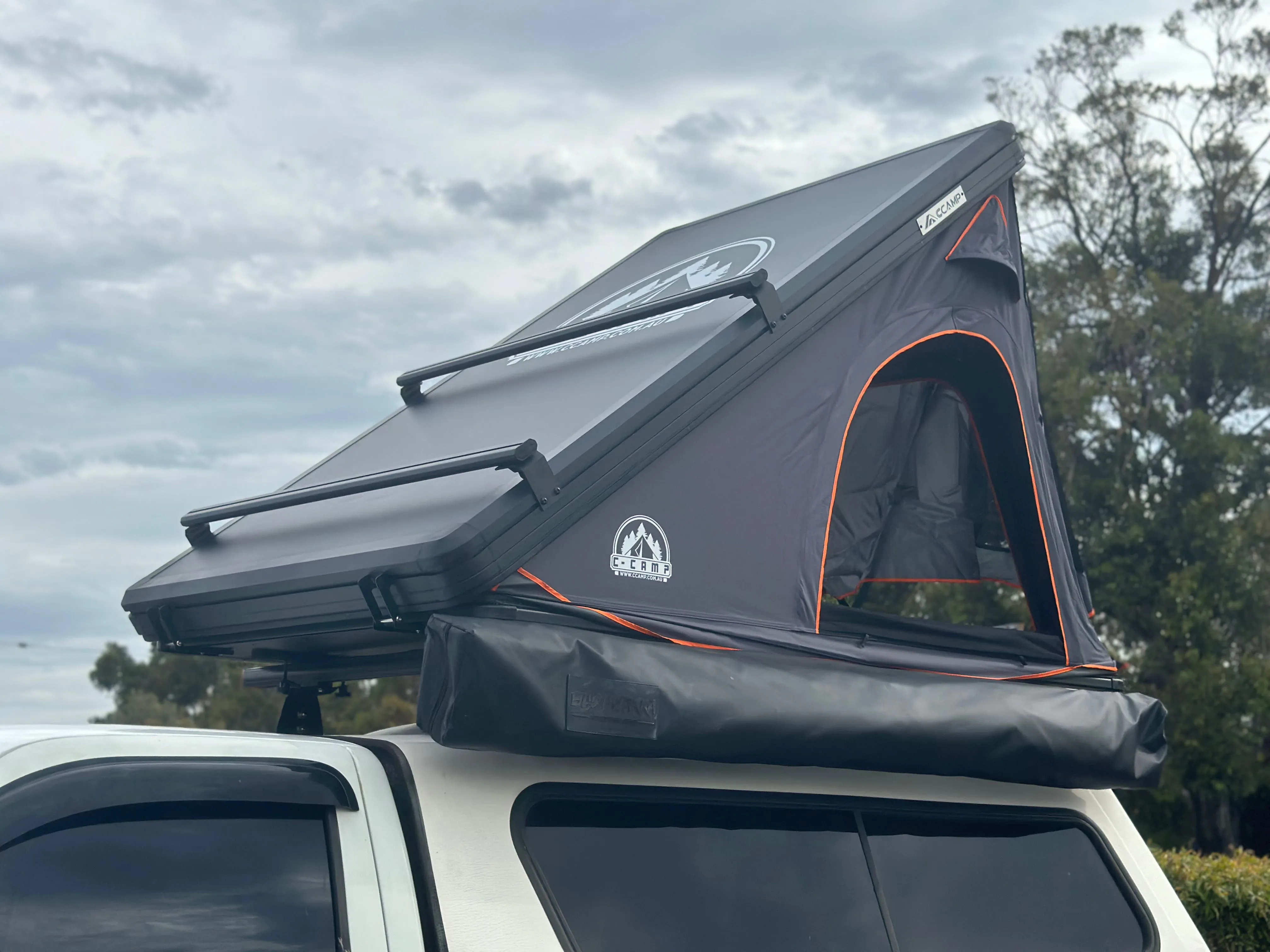 Super Slimline Max Rooftop Tent Plus Zipping Awning