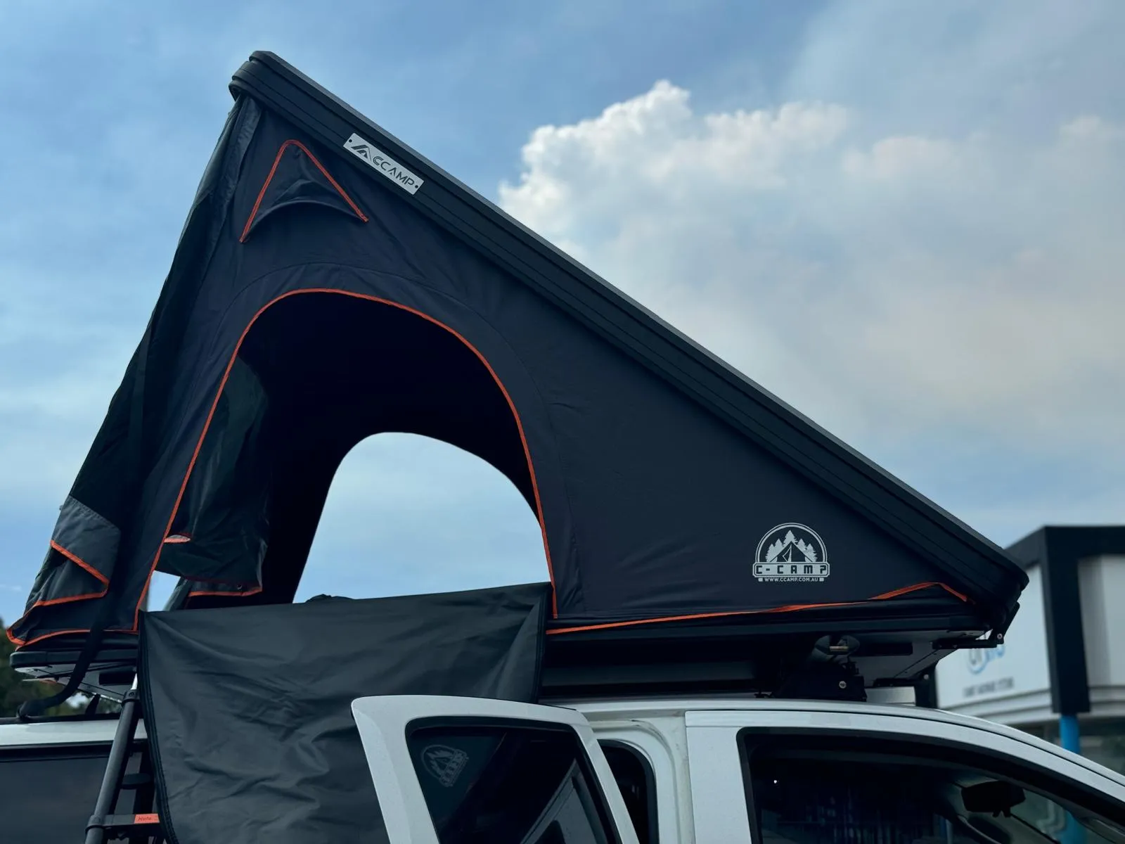 Super Slimline Max Rooftop Tent Plus Zipping Awning
