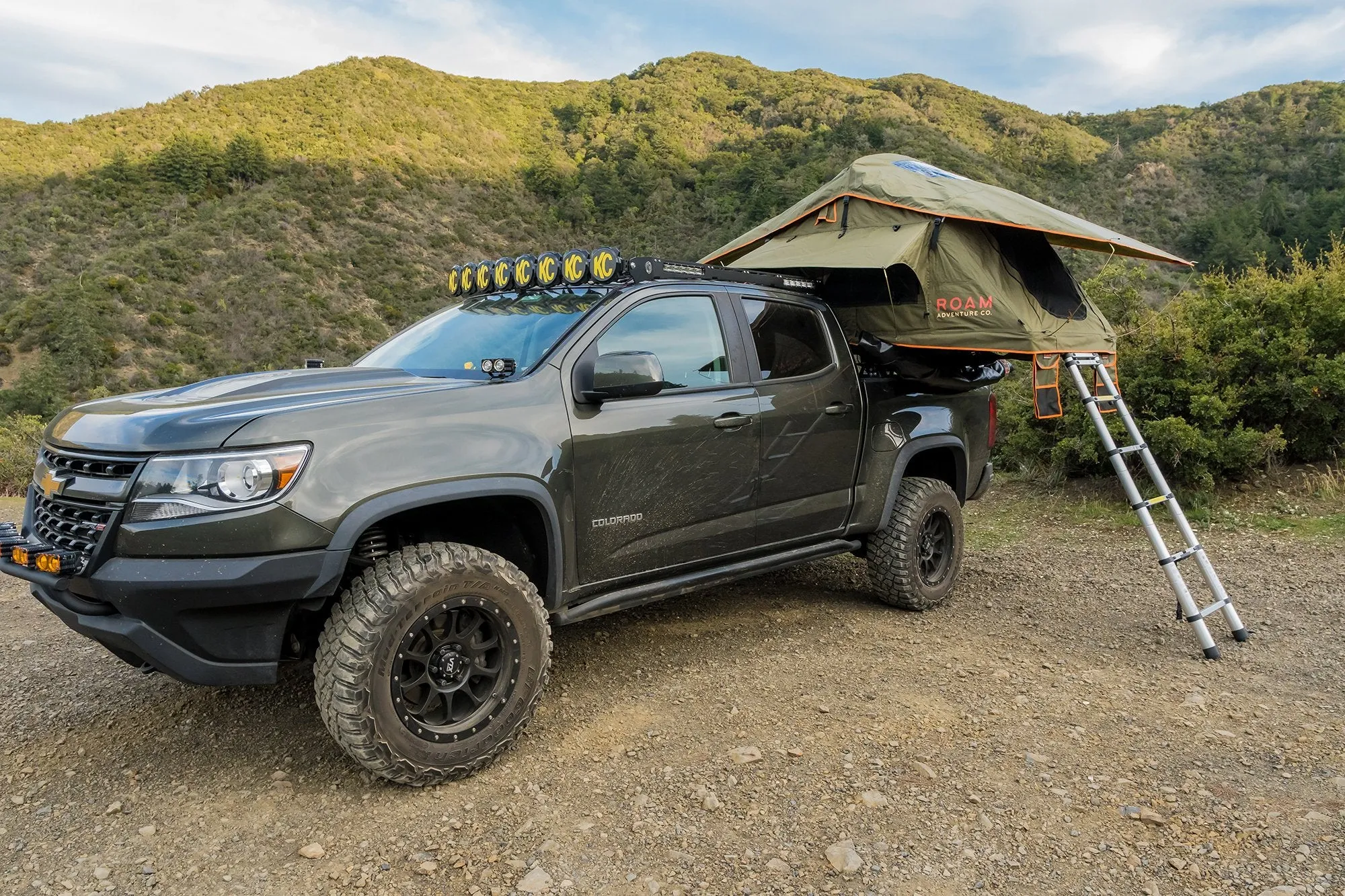 Vagabond Lite Rooftop Tent - ROAM