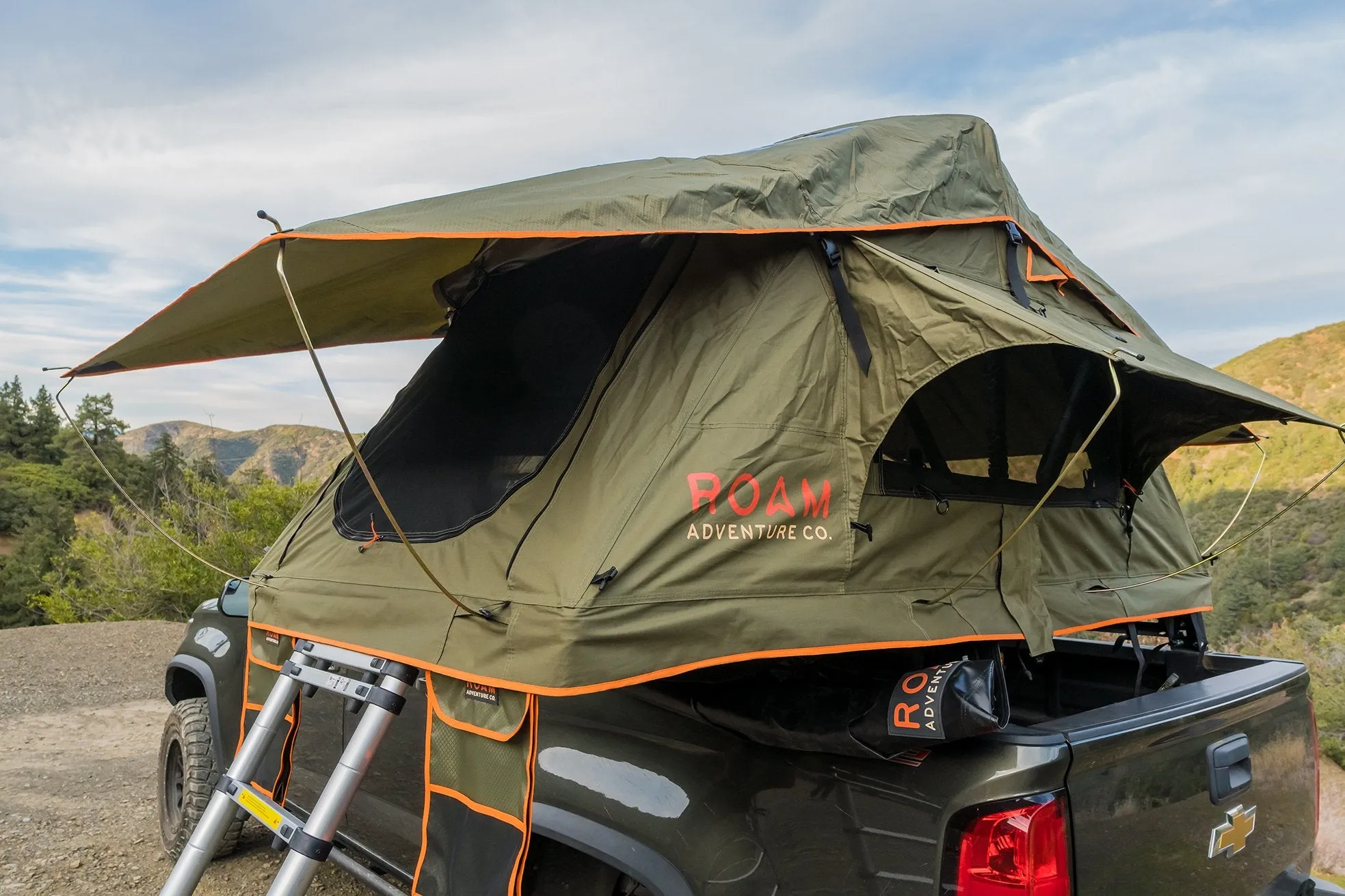 Vagabond Lite Rooftop Tent - ROAM