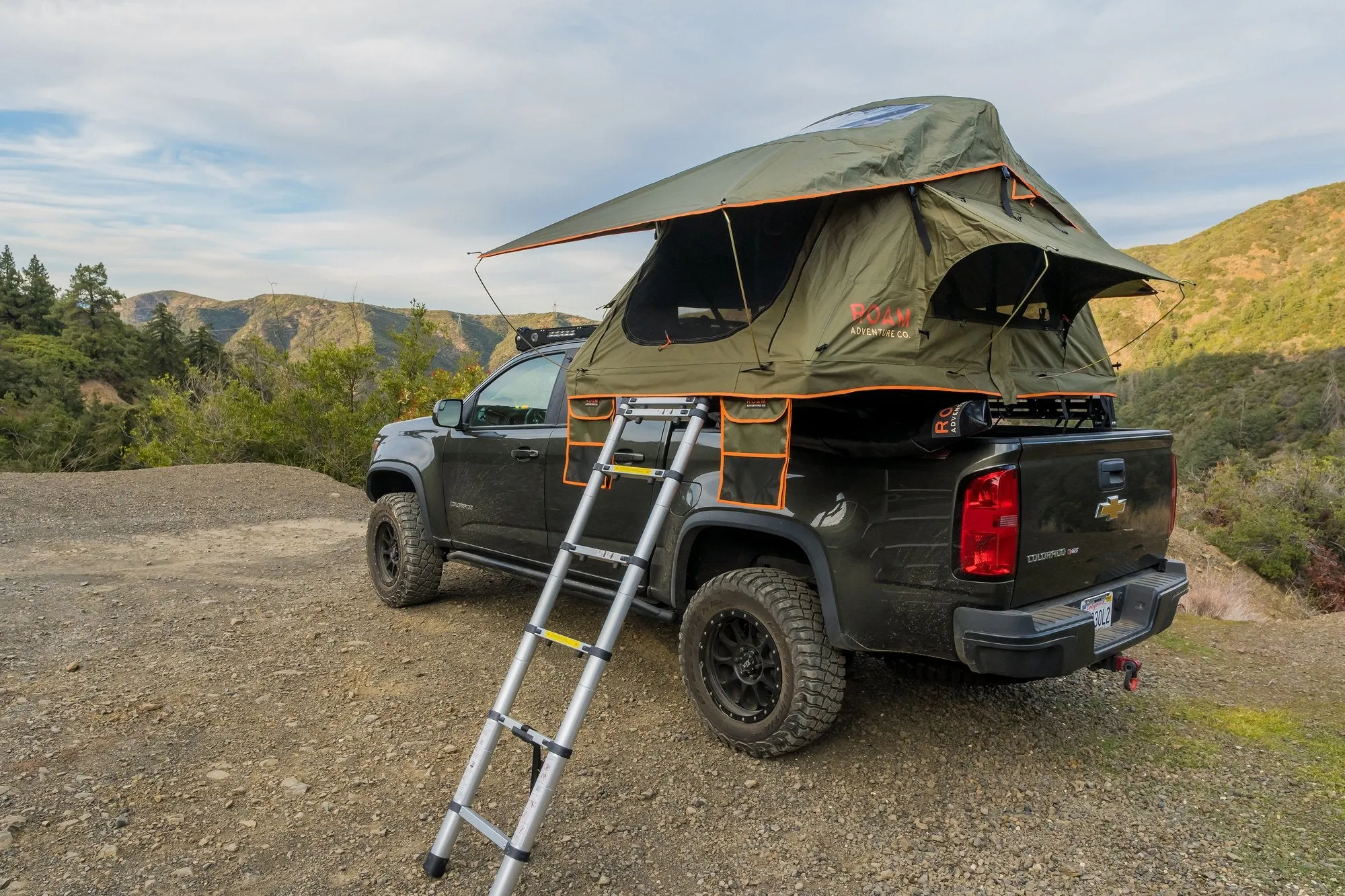 Vagabond Lite Rooftop Tent - ROAM