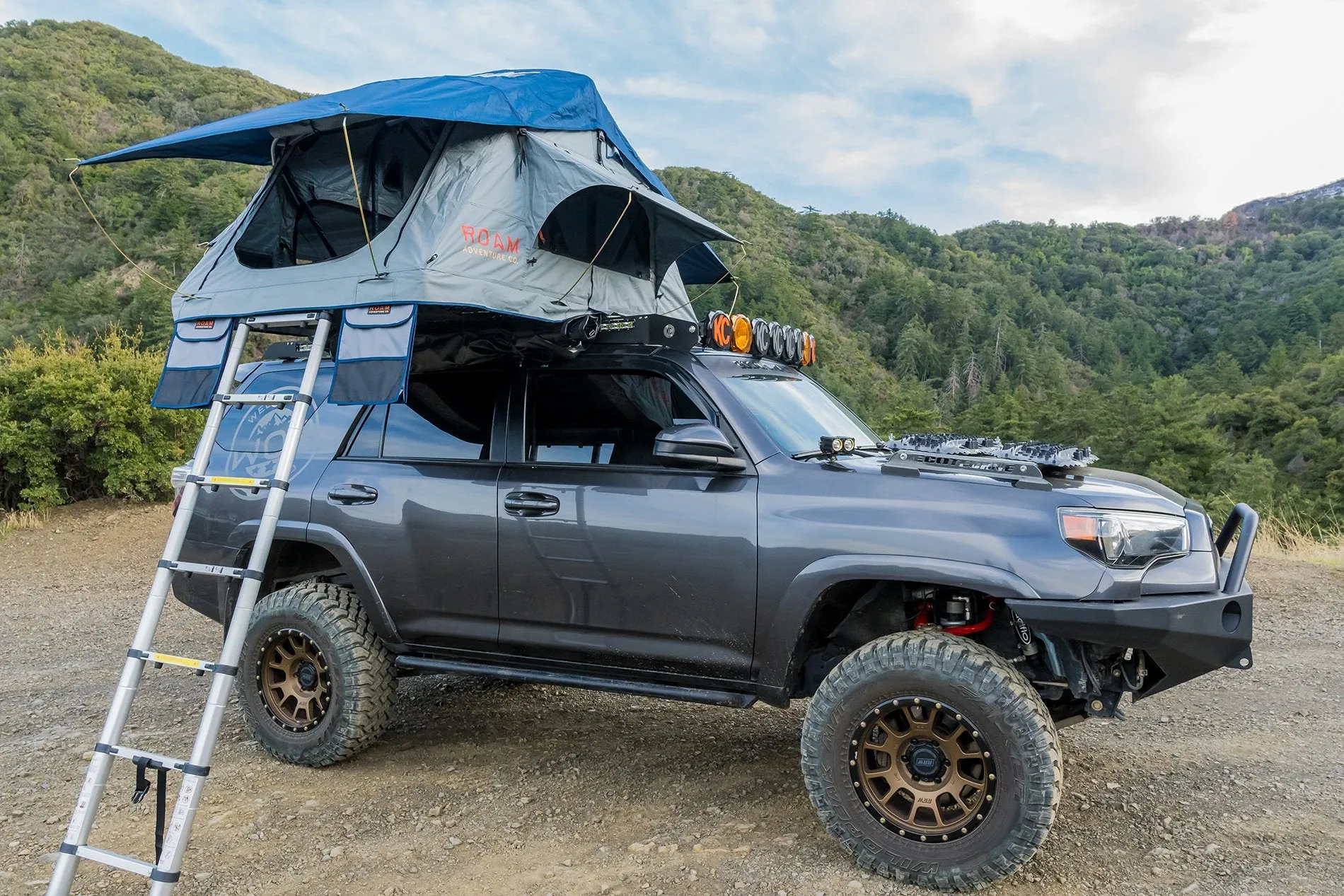 Vagabond Lite Rooftop Tent - ROAM